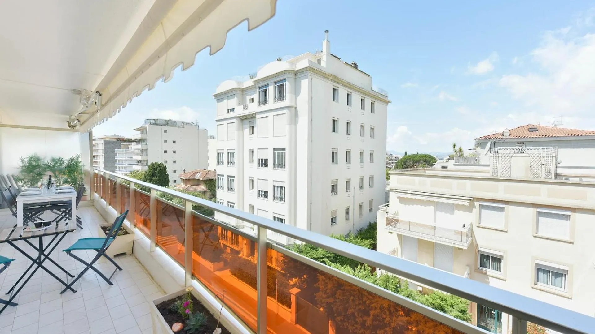 Renovated 1Br Apartment Terrace Walk To Beach Cannes 0*,