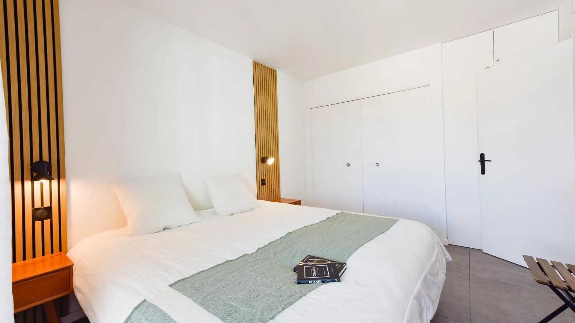 Renovated 1Br Apartment Terrace Walk To Beach Cannes France