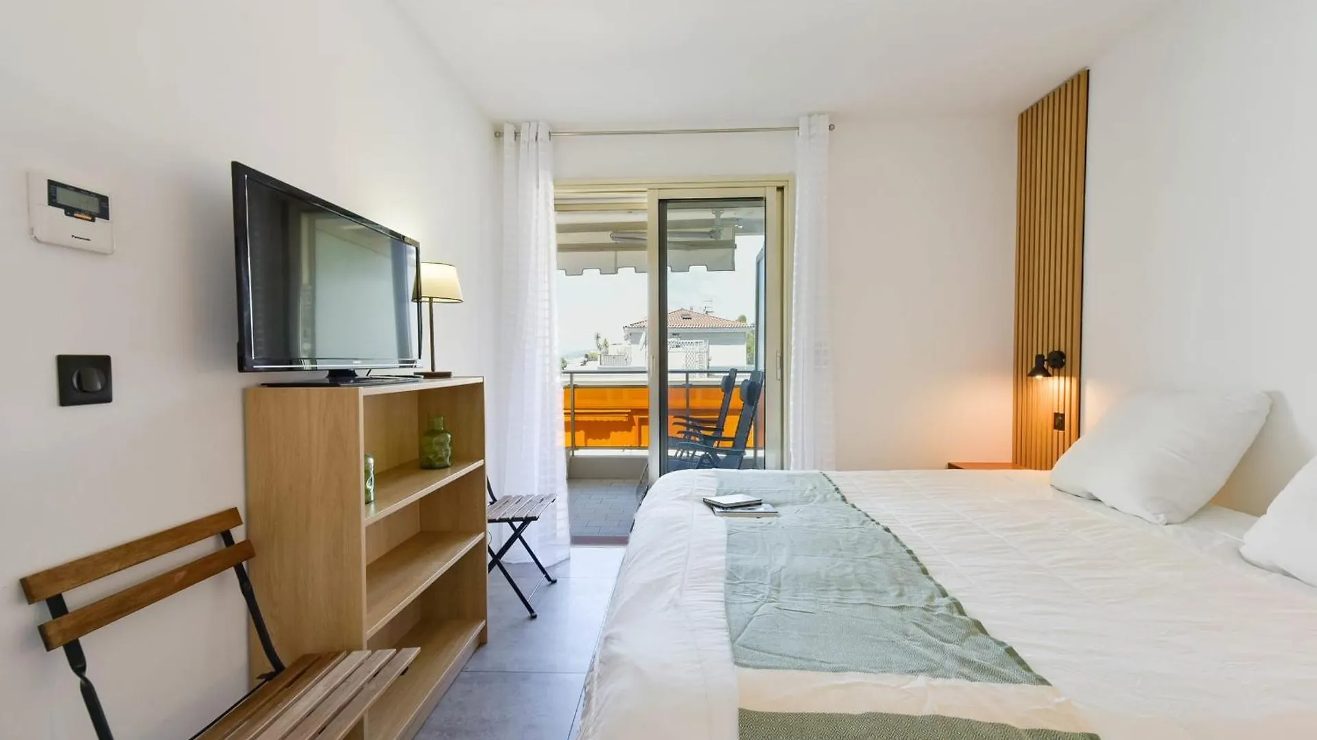 Renovated 1Br Apartment Terrace Walk To Beach Cannes